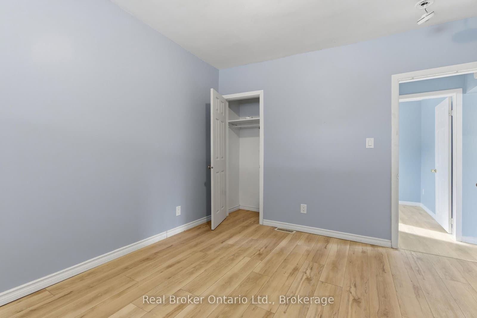 880 LAWRENCE Road thumbnail 26