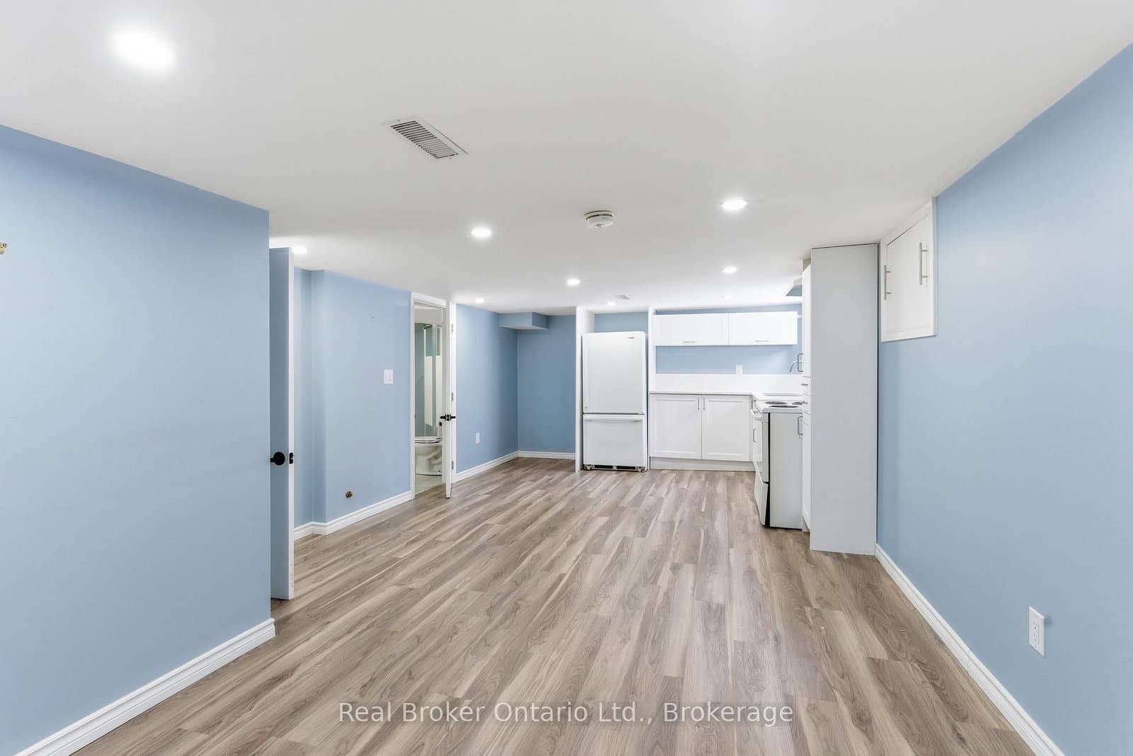 880 LAWRENCE Road thumbnail 29