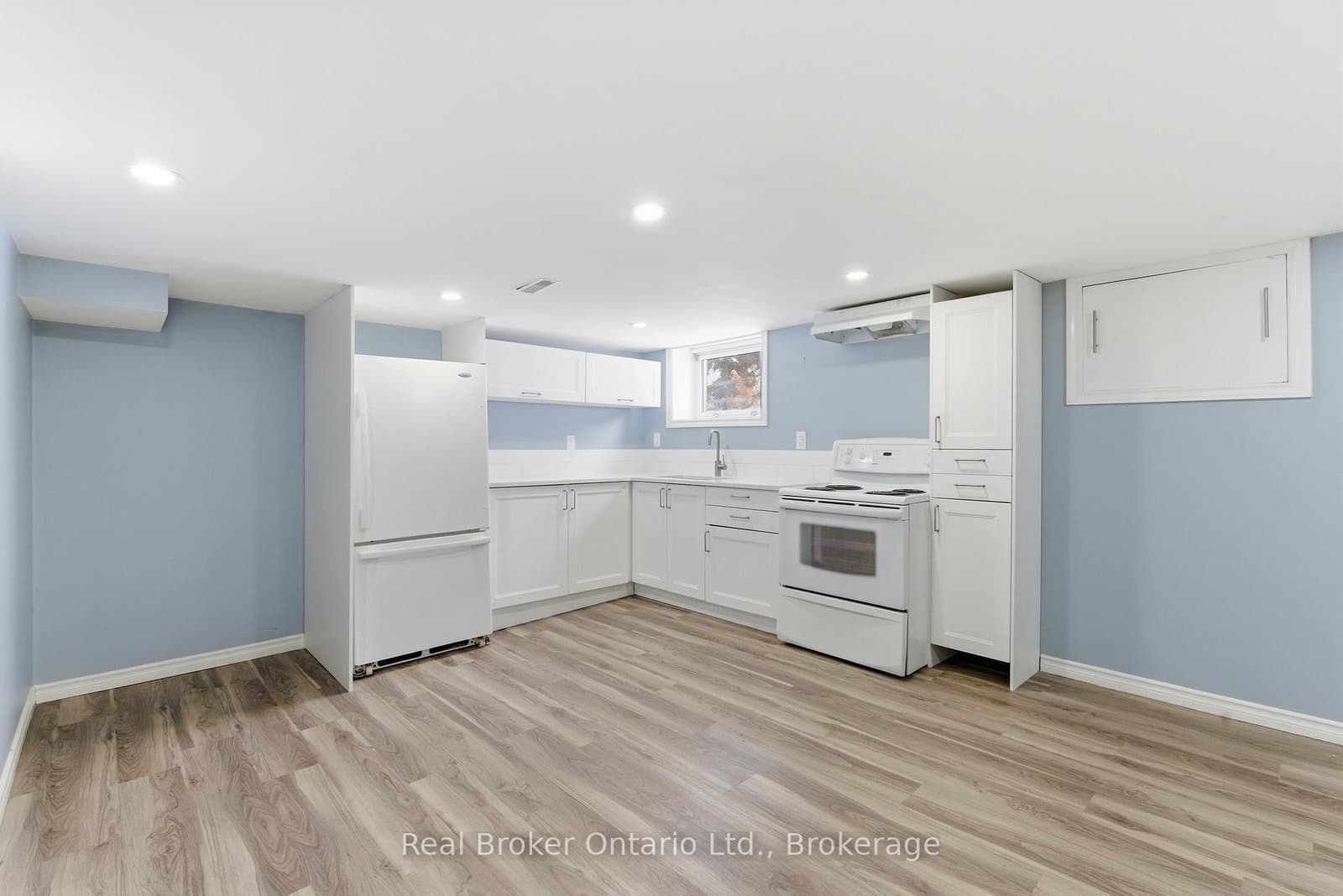 880 LAWRENCE Road thumbnail 34