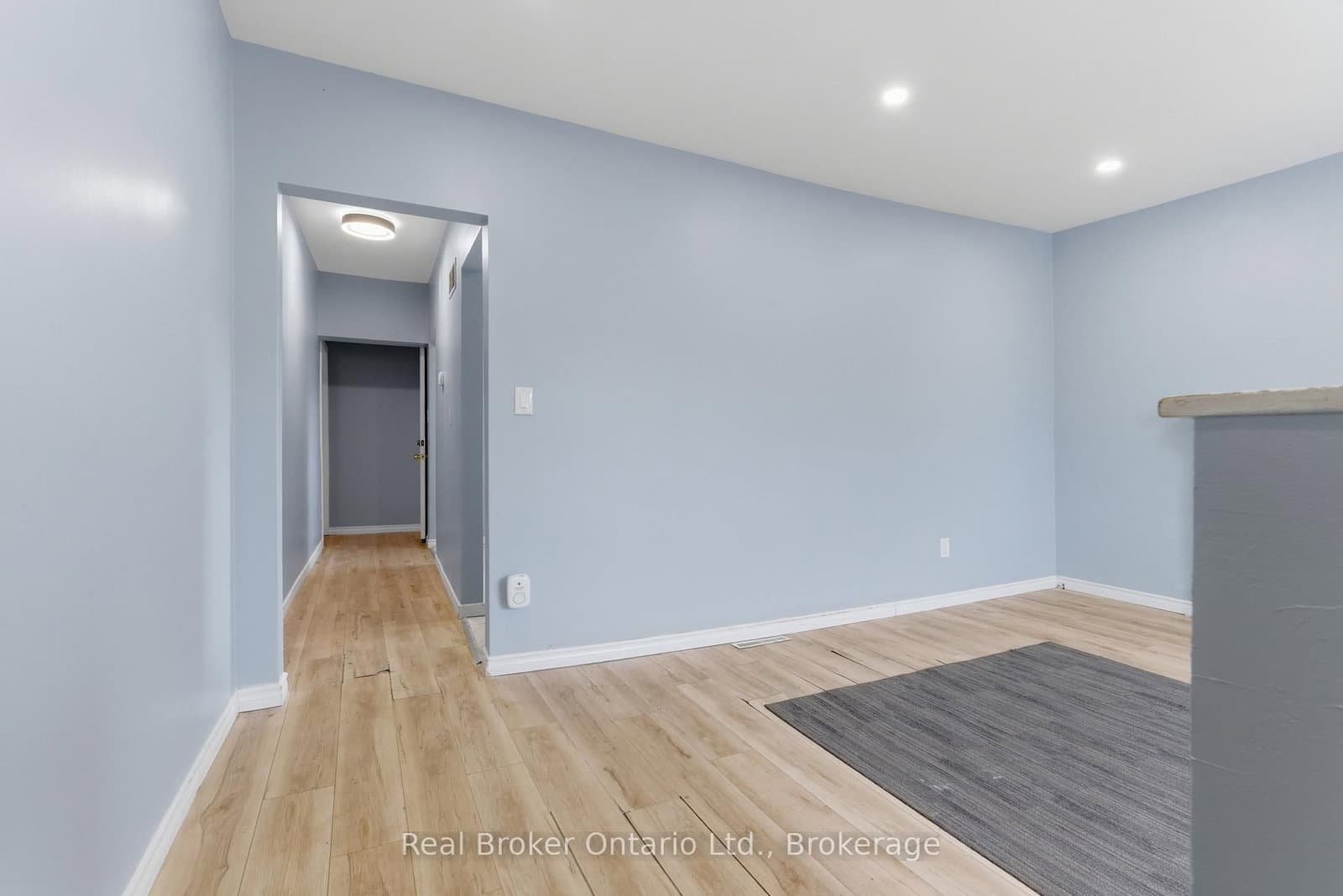 880 LAWRENCE Road thumbnail 5