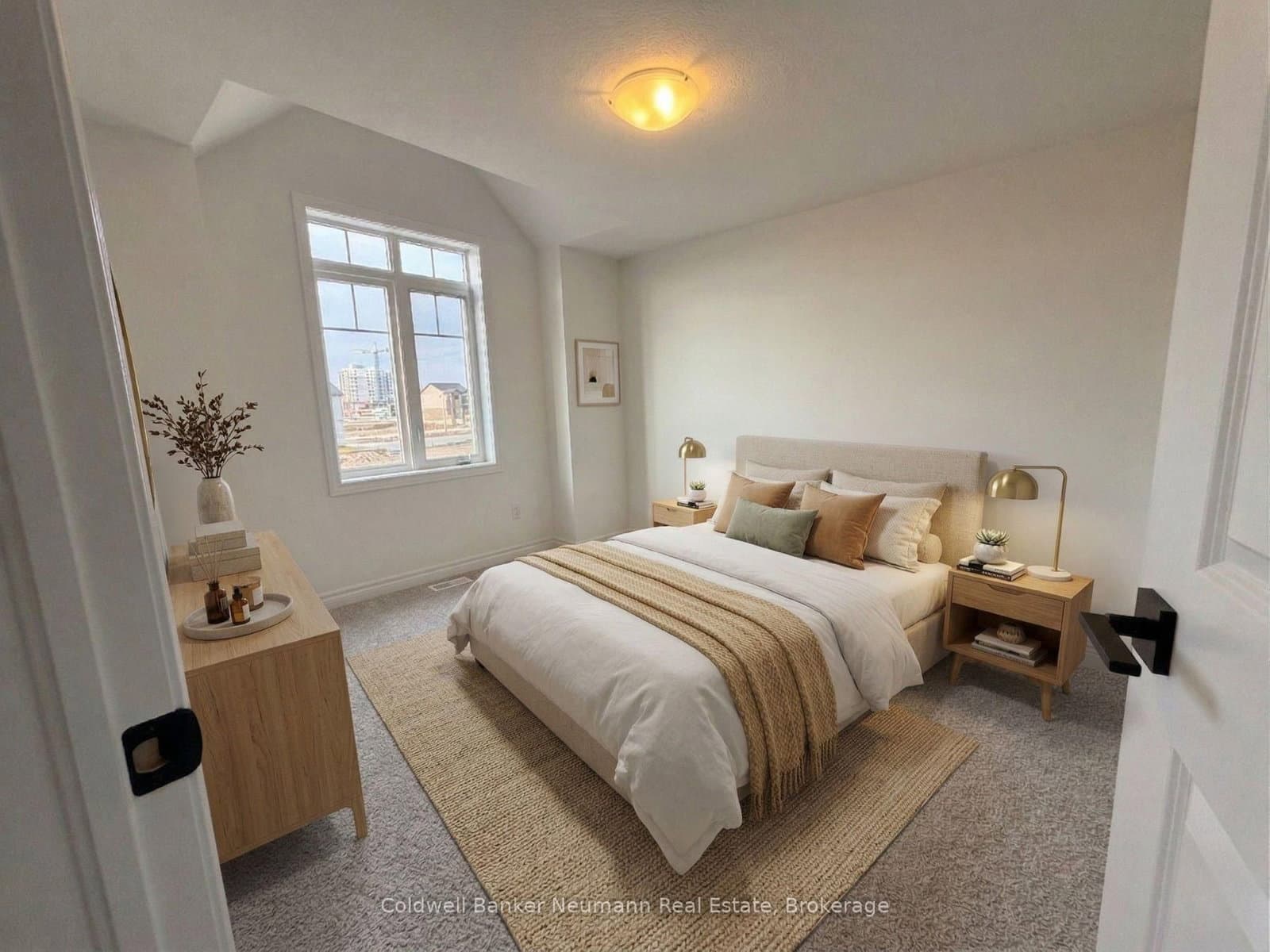 537 Anton Crescent thumbnail 9