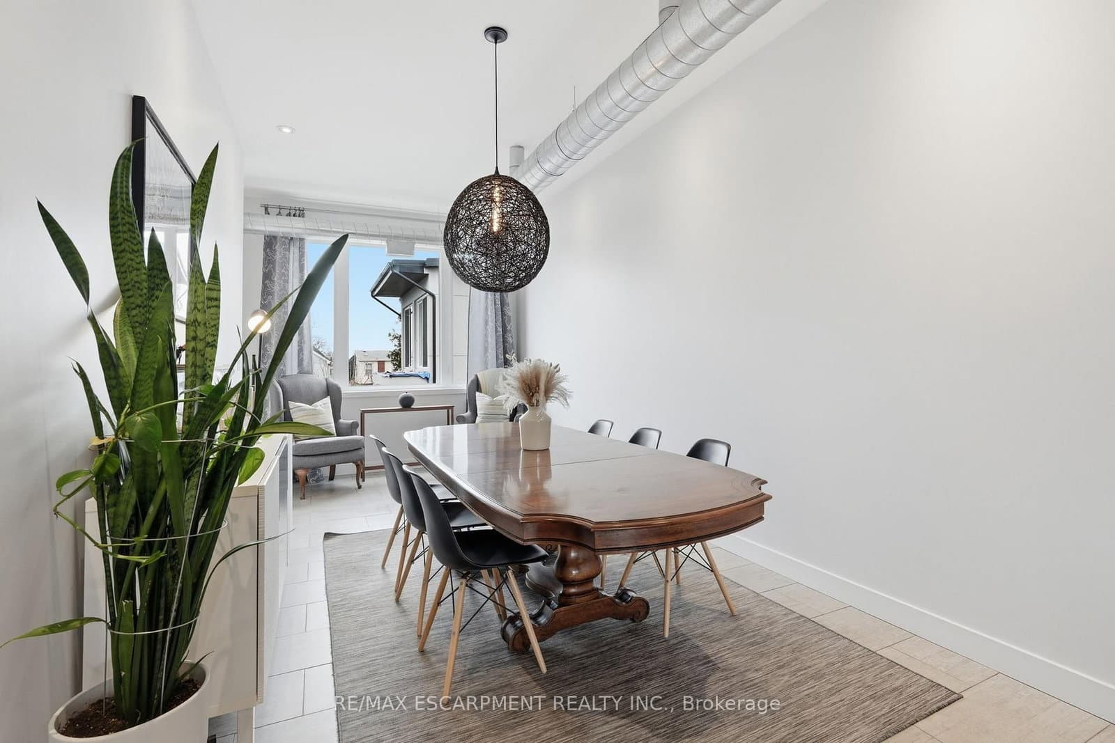 414 JOHN Street thumbnail 15