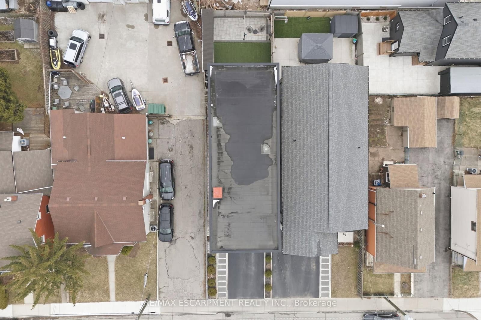 414 JOHN Street thumbnail 48