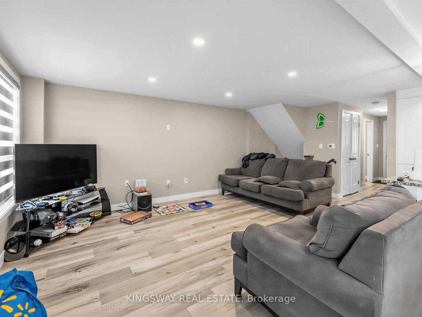 1 Highbrook Street N thumbnail 12