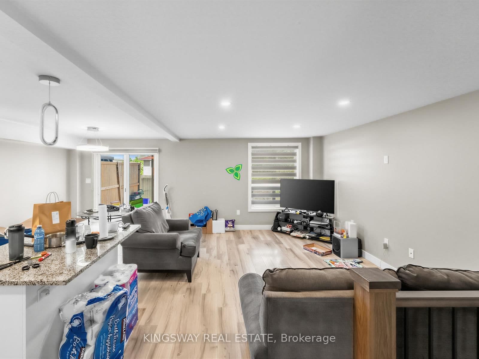 1 Highbrook Street N thumbnail 4