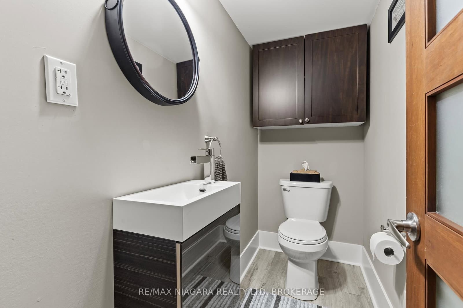481 Victoria Street, Unit 3 thumbnail 32