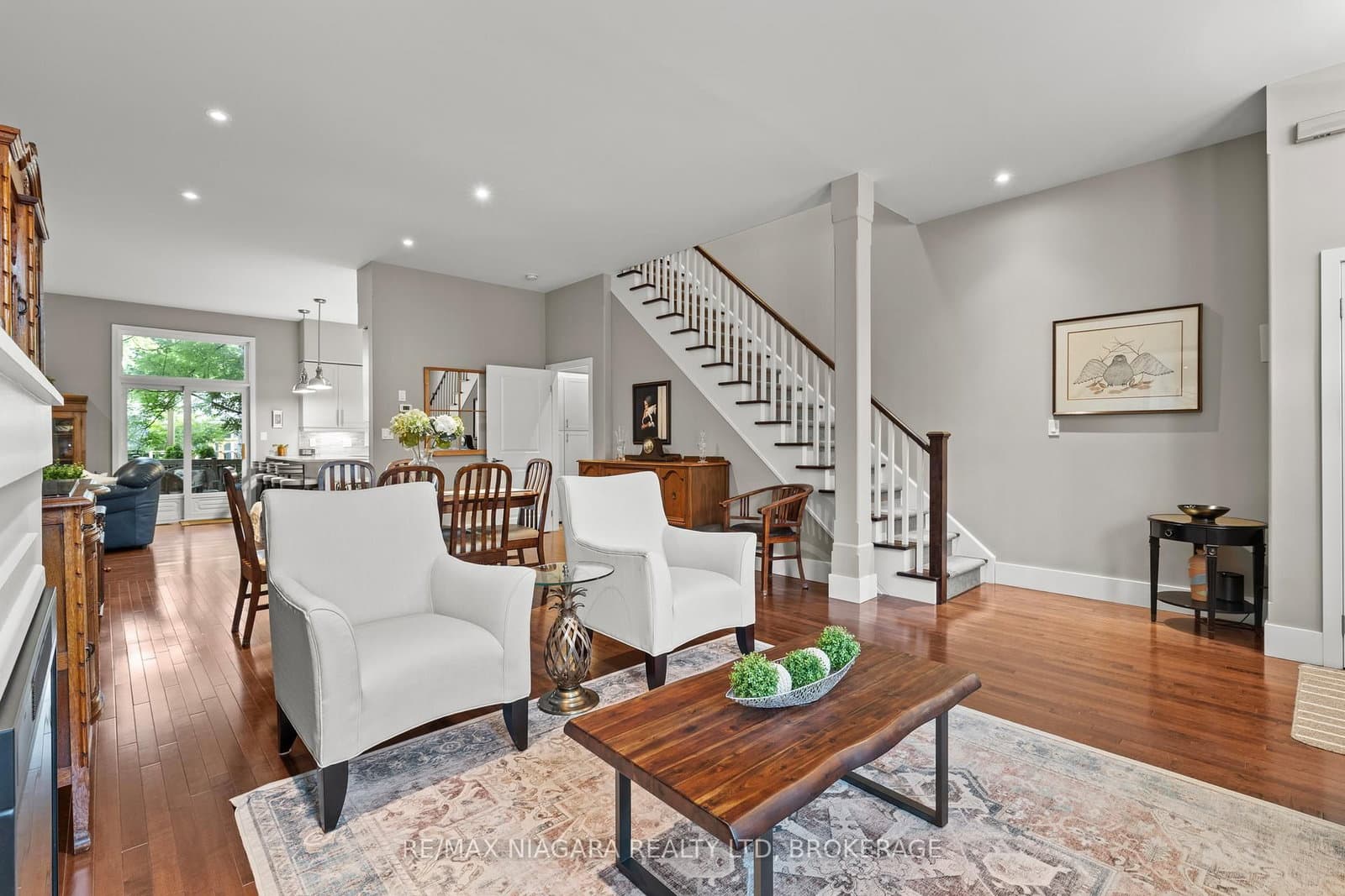 481 Victoria Street, Unit 3 thumbnail 8