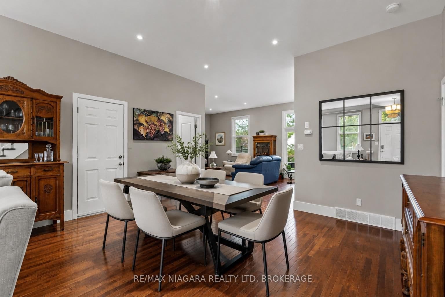 481 Victoria Street, Unit 3 thumbnail 9