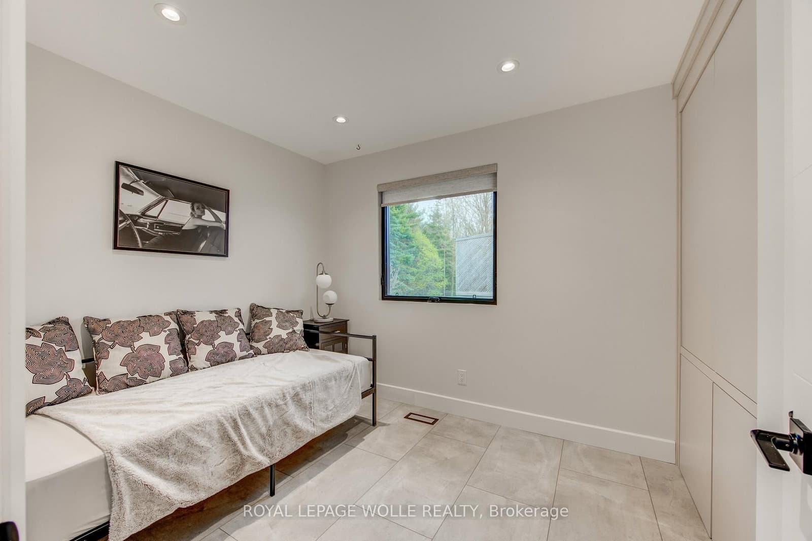 112 Mitchell Street thumbnail 20