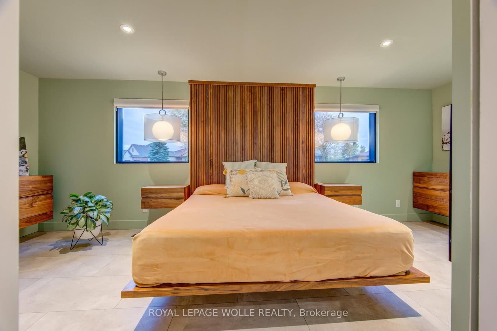 112 Mitchell Street thumbnail 26