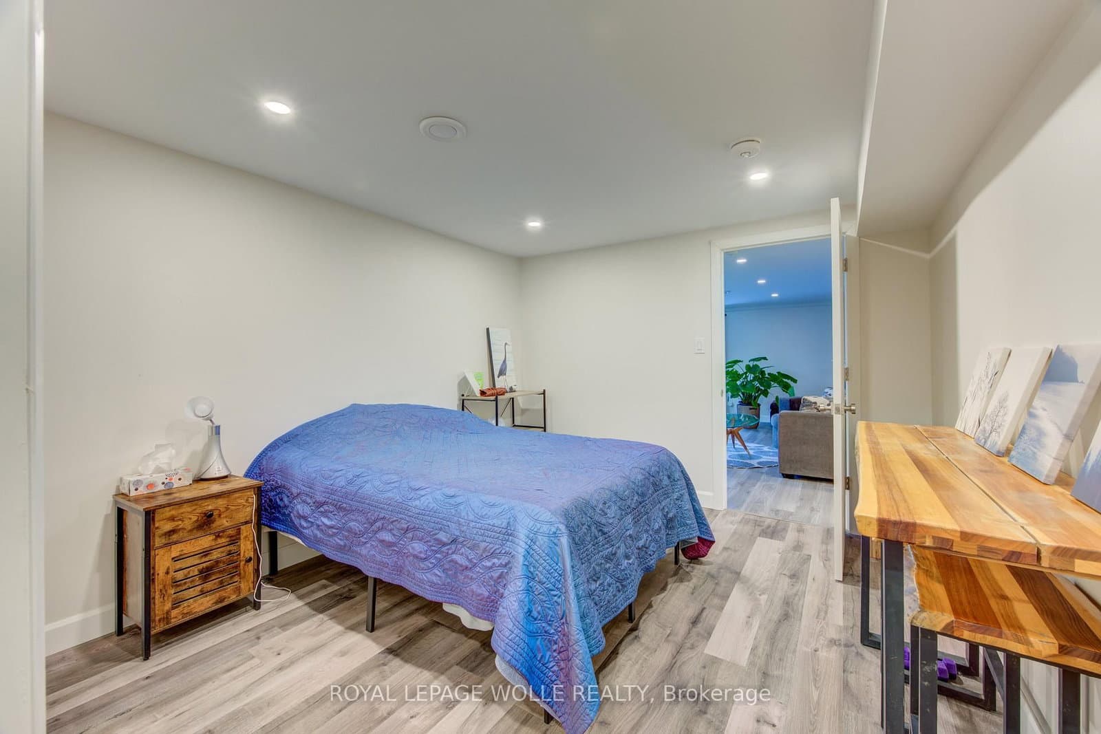 112 Mitchell Street thumbnail 32