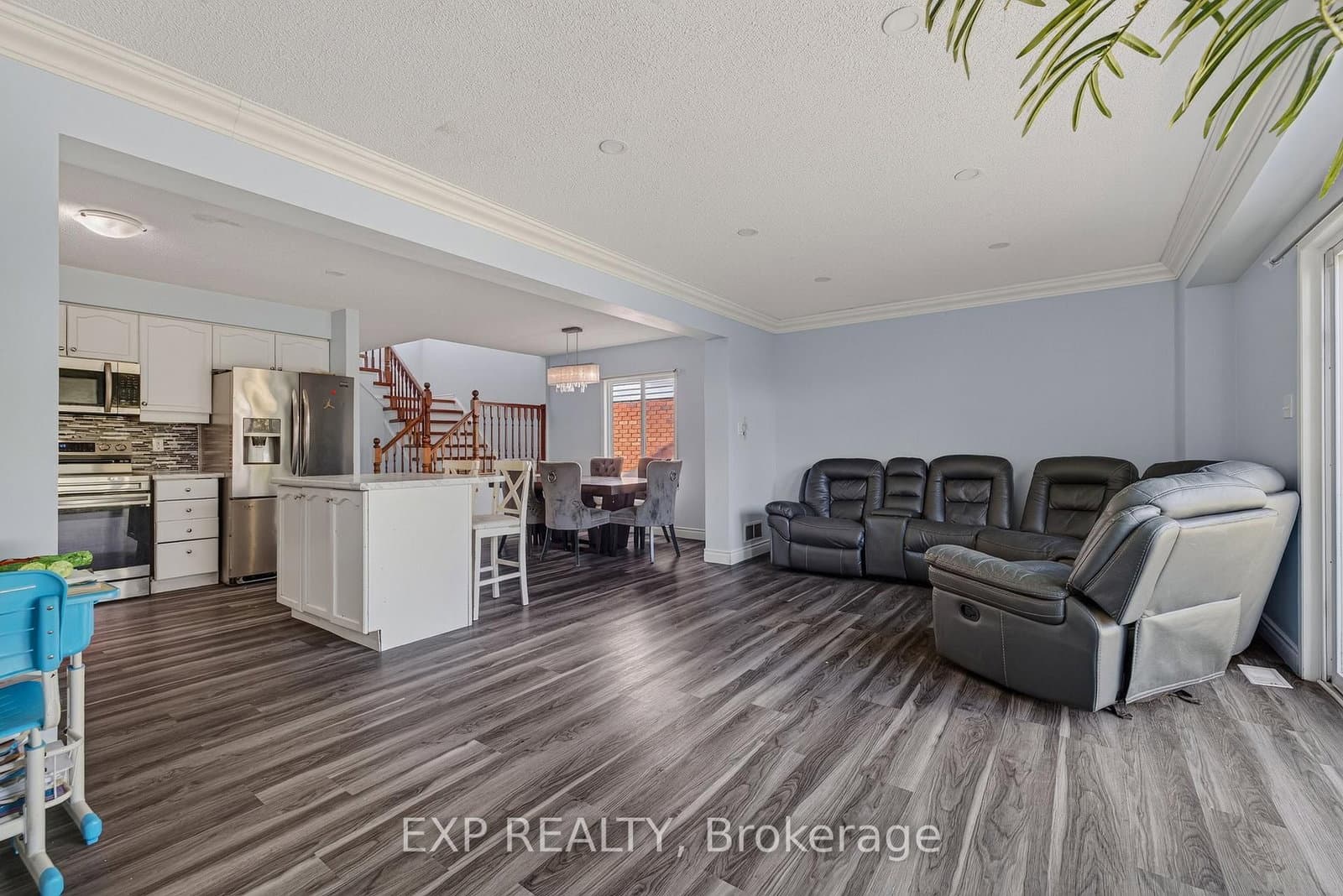 196 Max Becker Drive thumbnail 9