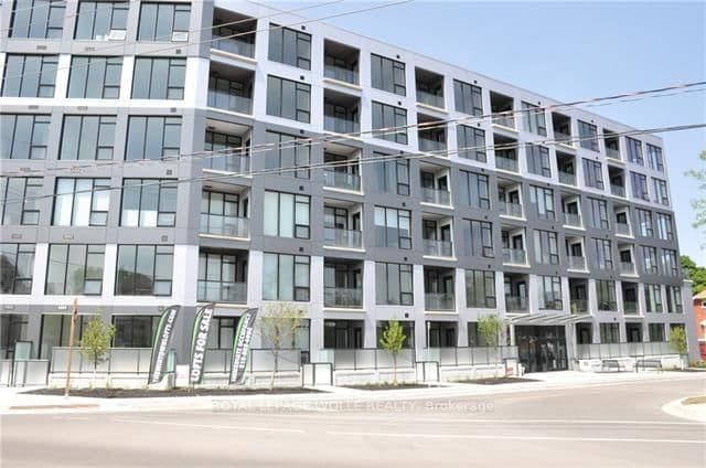 #116 - 690 King Street W