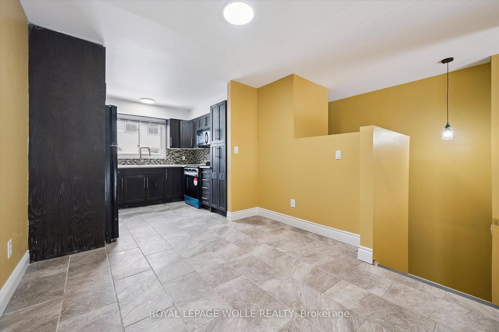 589 Beechwood Drive, Unit 43 thumbnail 12