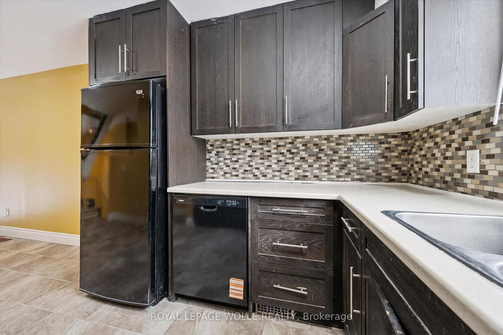589 Beechwood Drive, Unit 43 thumbnail 16