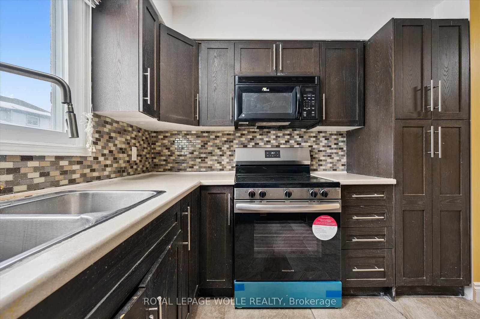 589 Beechwood Drive, Unit 43 thumbnail 17