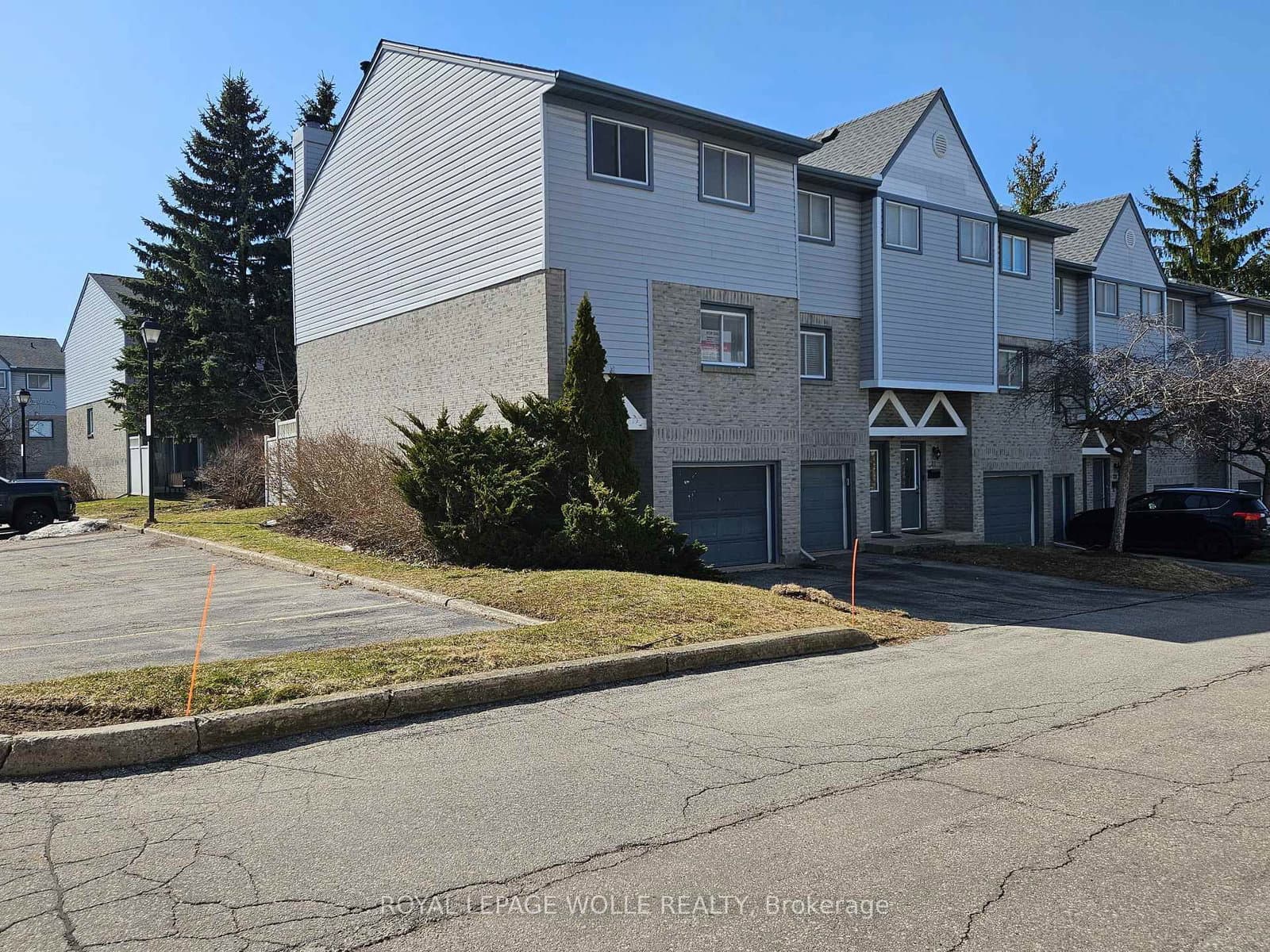 589 Beechwood Drive, Unit 43 thumbnail 2