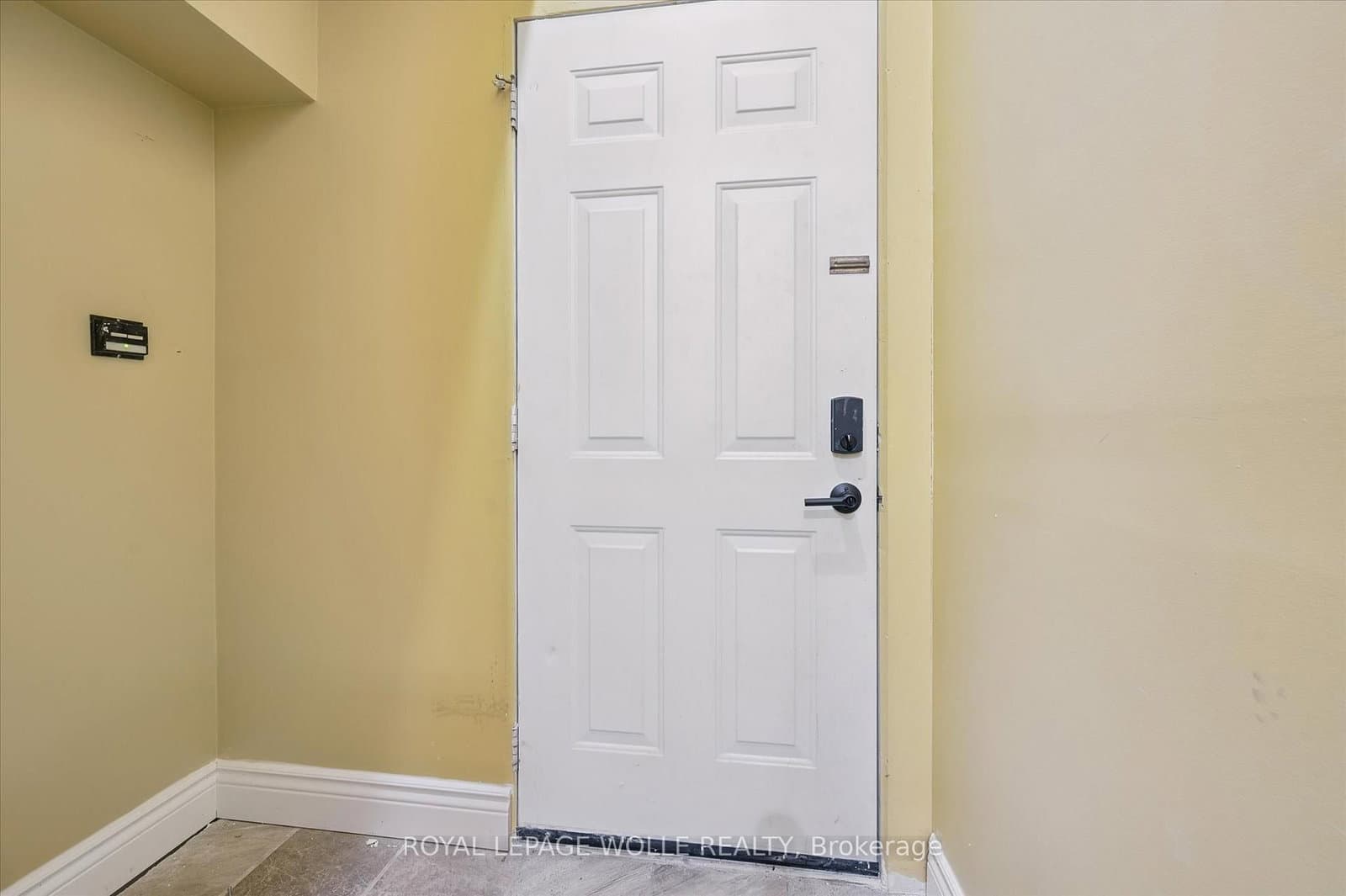 589 Beechwood Drive, Unit 43 thumbnail 4