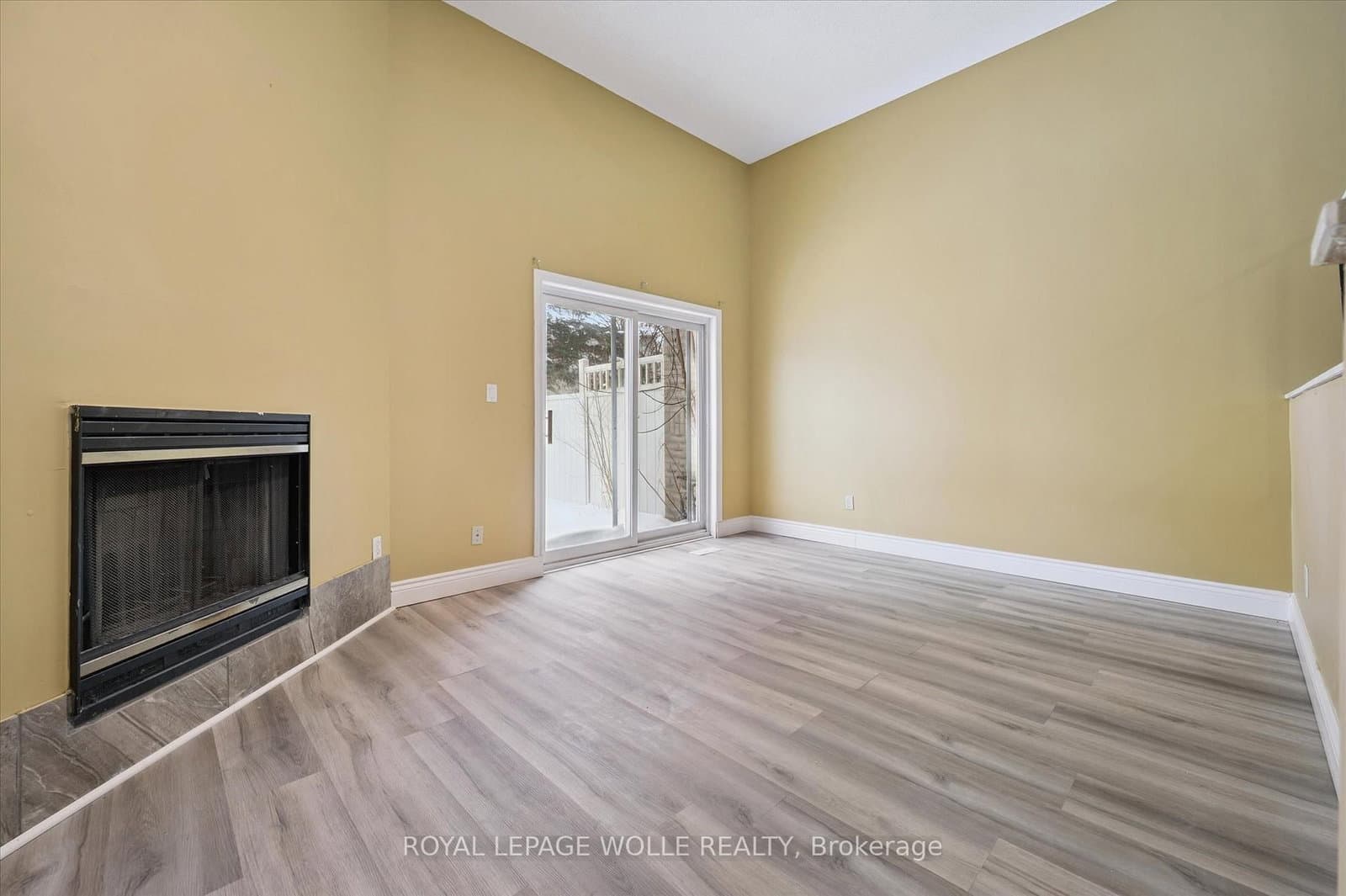 589 Beechwood Drive, Unit 43 thumbnail 7