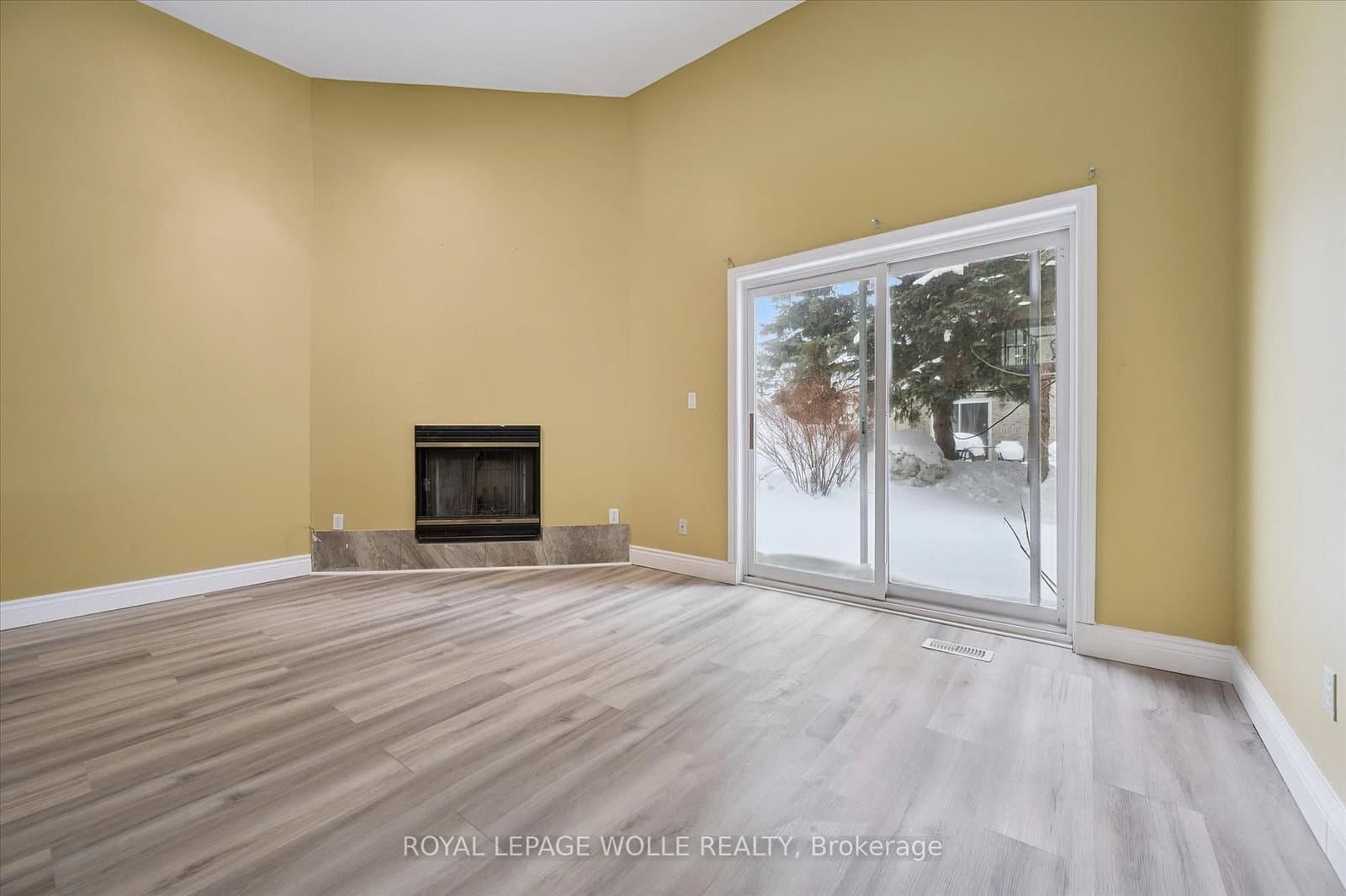 589 Beechwood Drive, Unit 43 thumbnail 8