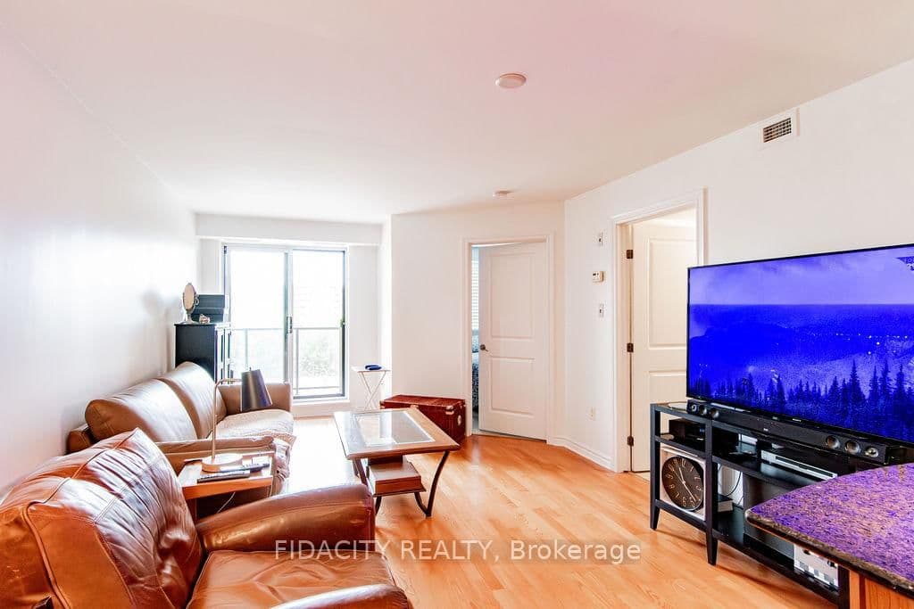 314 Central Park Drive, Unit 602 thumbnail 5