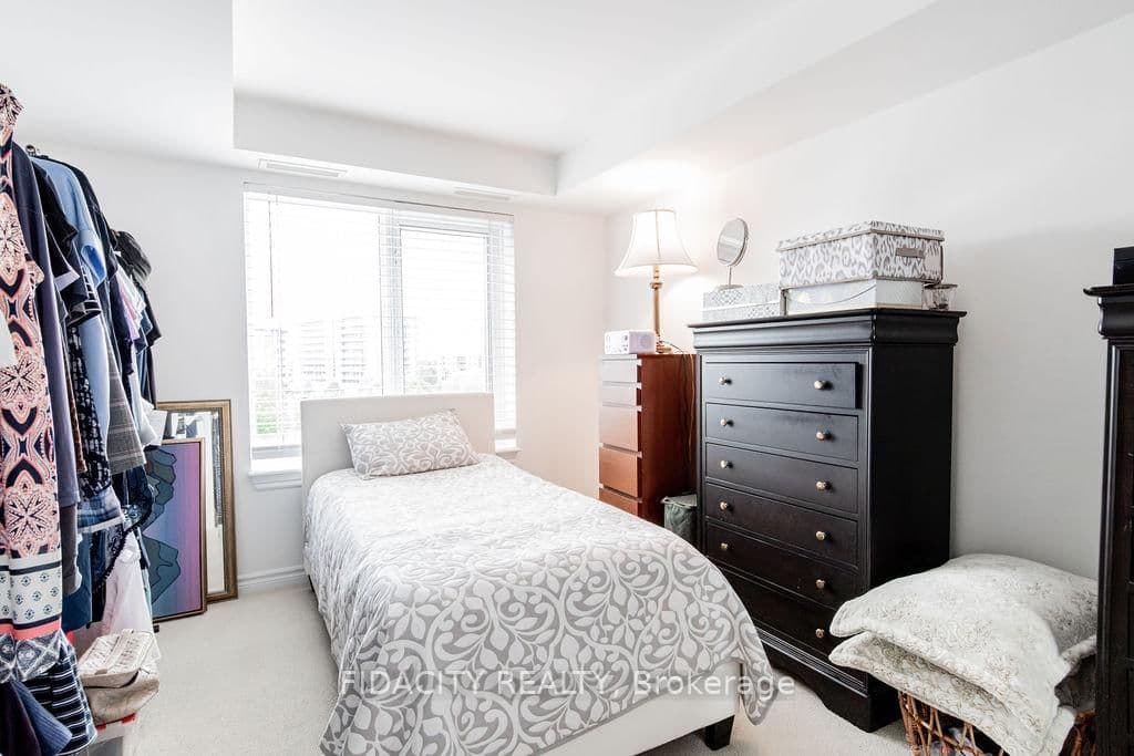 314 Central Park Drive, Unit 602 thumbnail 9