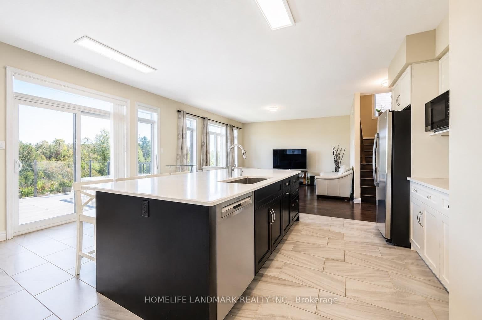 283 Macalister Boulevard thumbnail 12