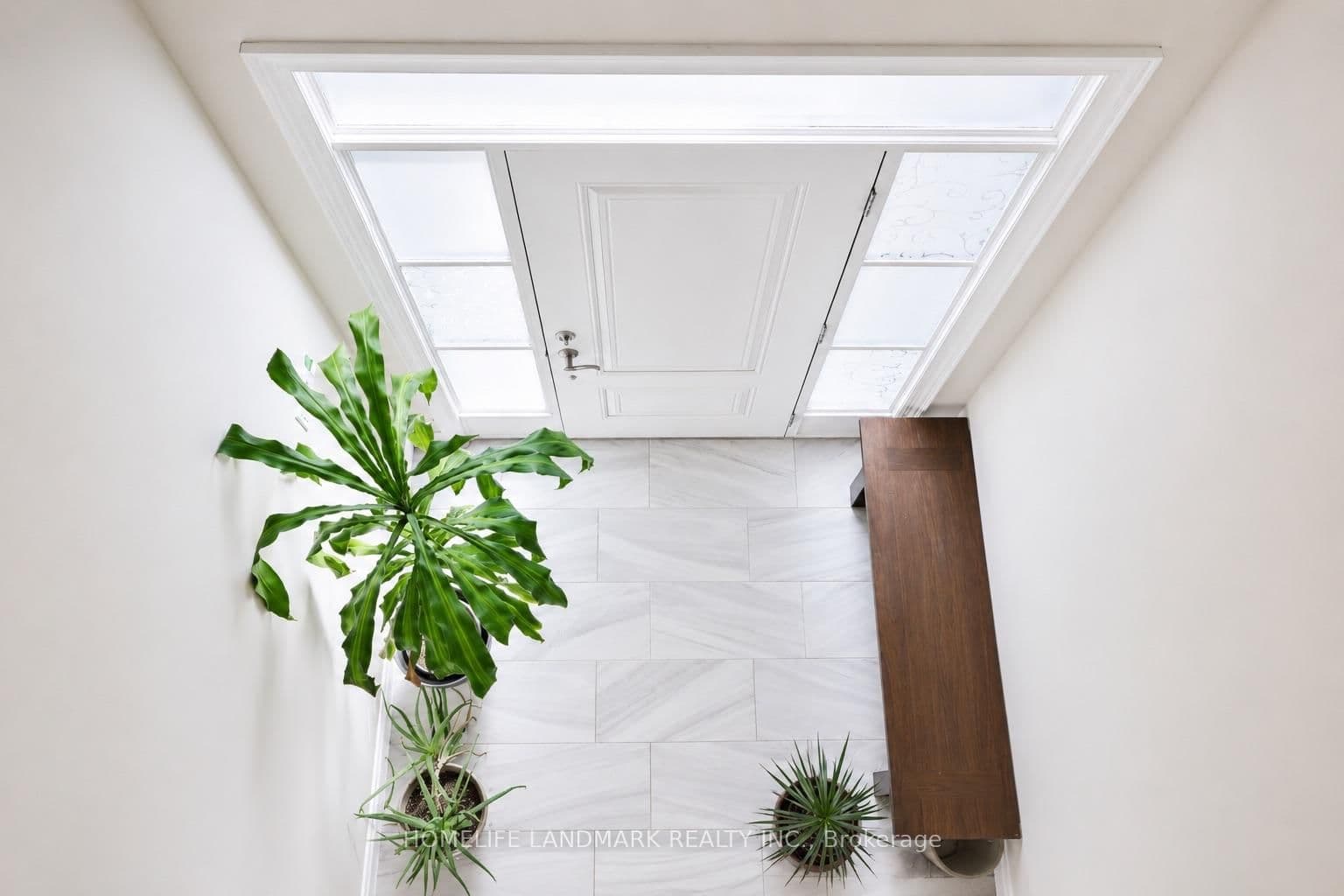283 Macalister Boulevard thumbnail 4