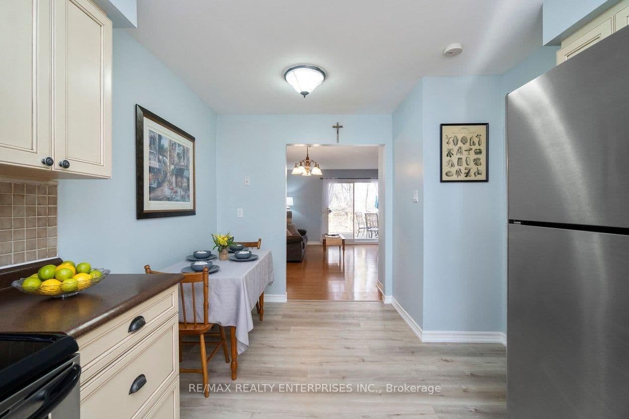 121 Morgan Avenue, Unit 7 thumbnail 7