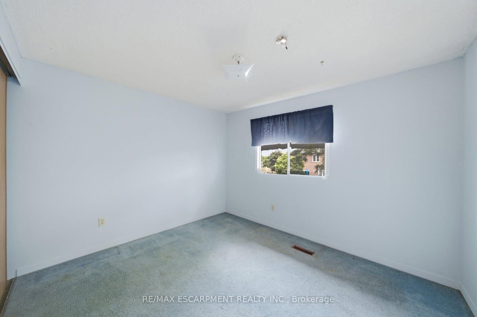 3 Twinoaks Crescent thumbnail 12