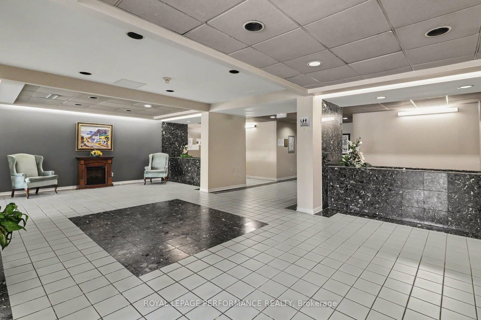 340 Centrum Boulevard, Unit 304 thumbnail 3