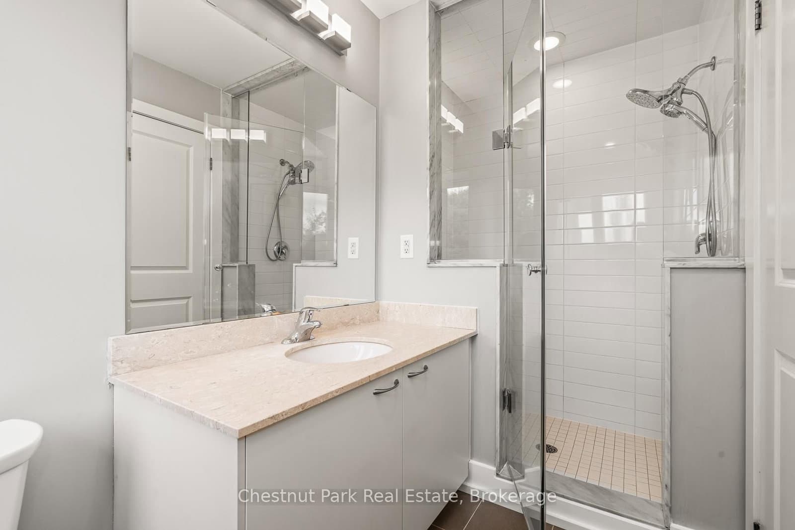 65 Rockmount Crescent thumbnail 22