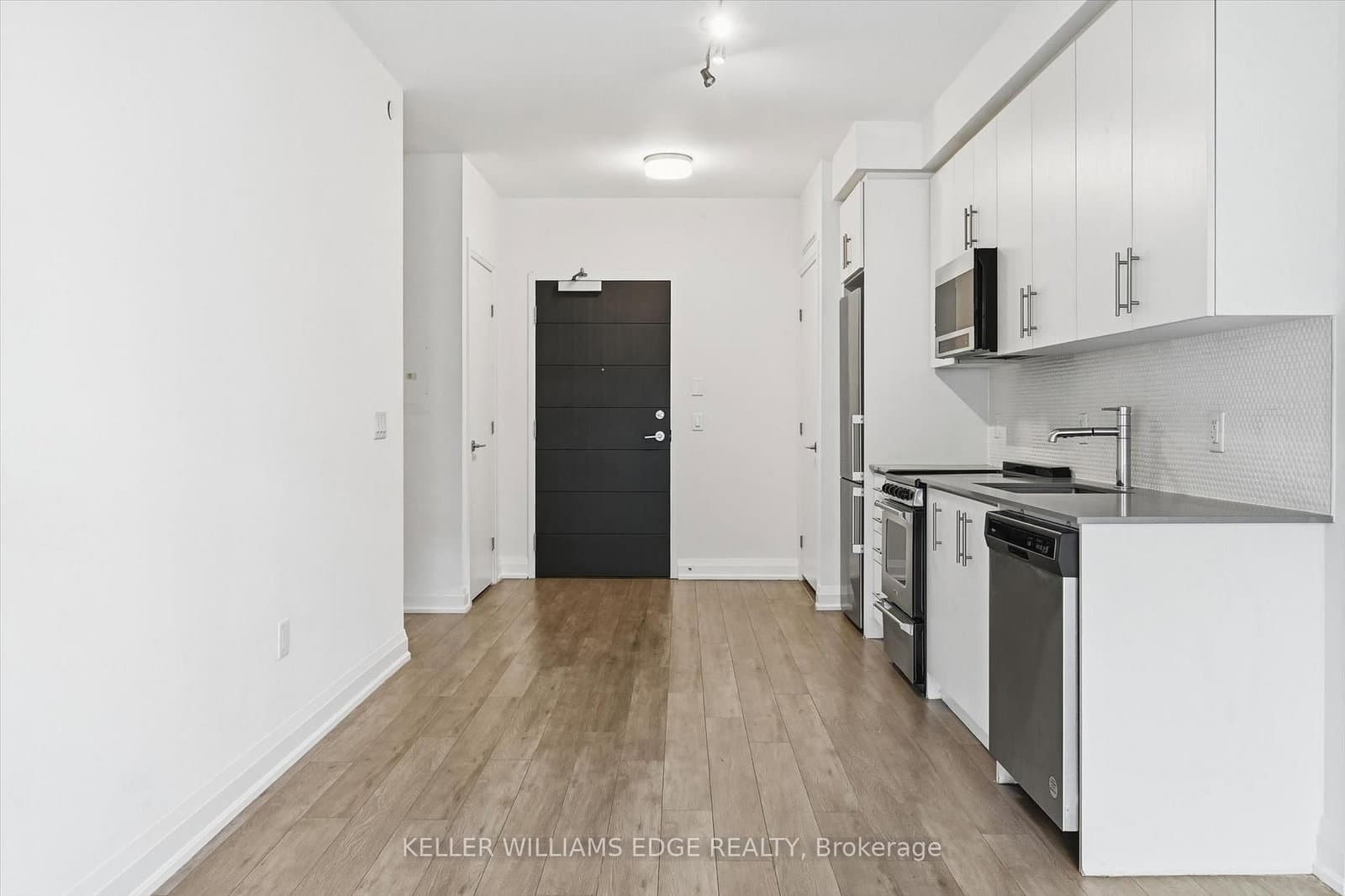 212 King Street E, Unit 418 thumbnail 5