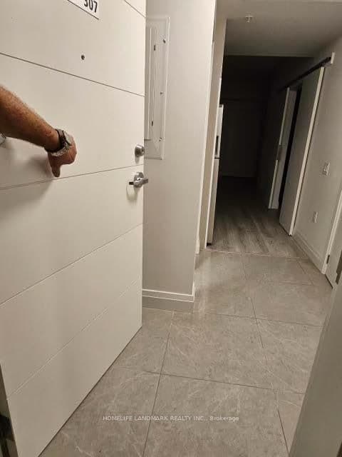652 Princess Street, Unit 307 thumbnail 4