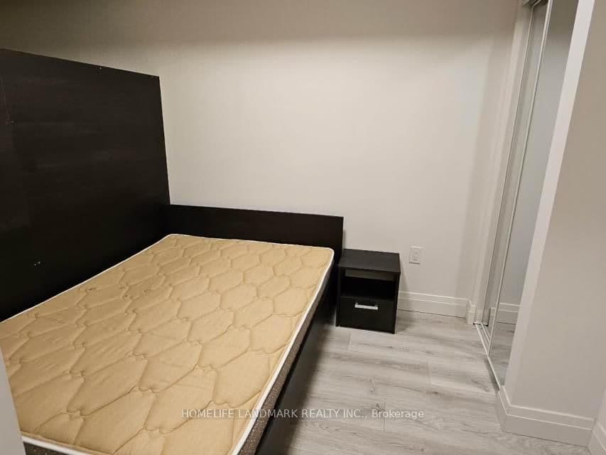 652 Princess Street, Unit 307 thumbnail 6