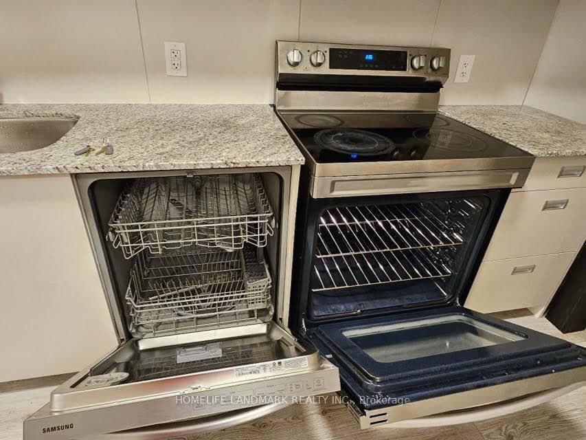 652 Princess Street, Unit 307 thumbnail 7