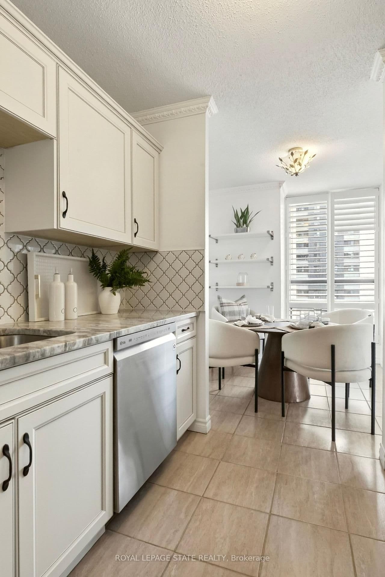 222 Jackson Street W, Unit 1003 thumbnail 27