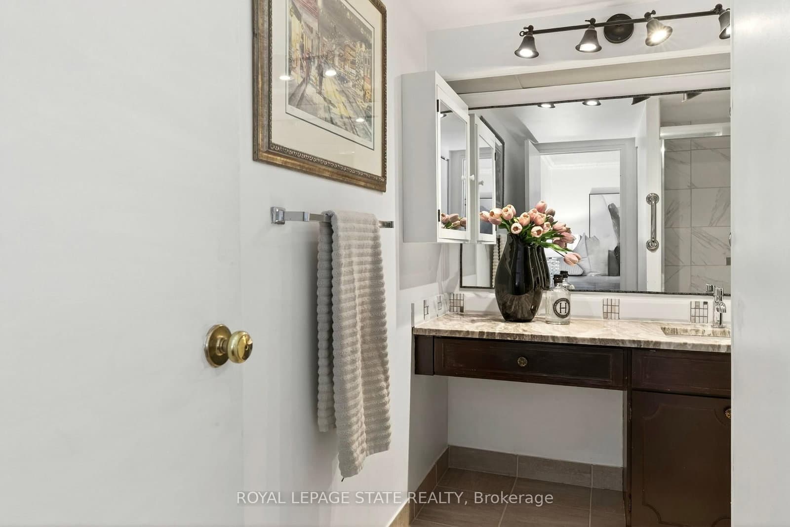 222 Jackson Street W, Unit 1003 thumbnail 37
