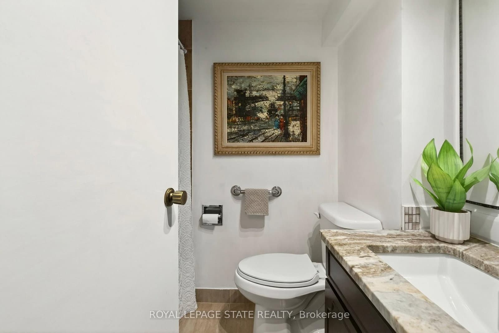 222 Jackson Street W, Unit 1003 thumbnail 47