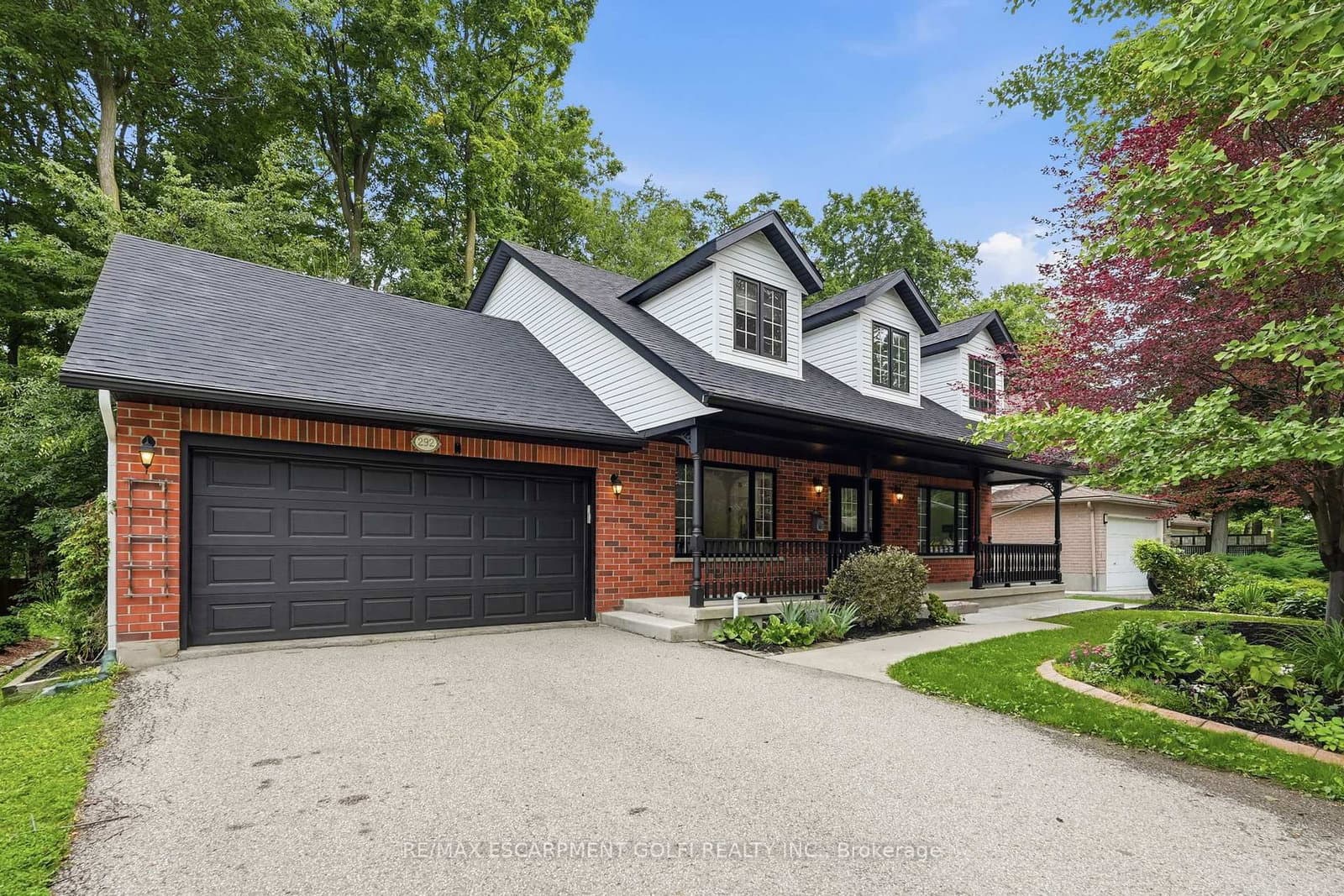 292 THORNCREST Drive thumbnail 2