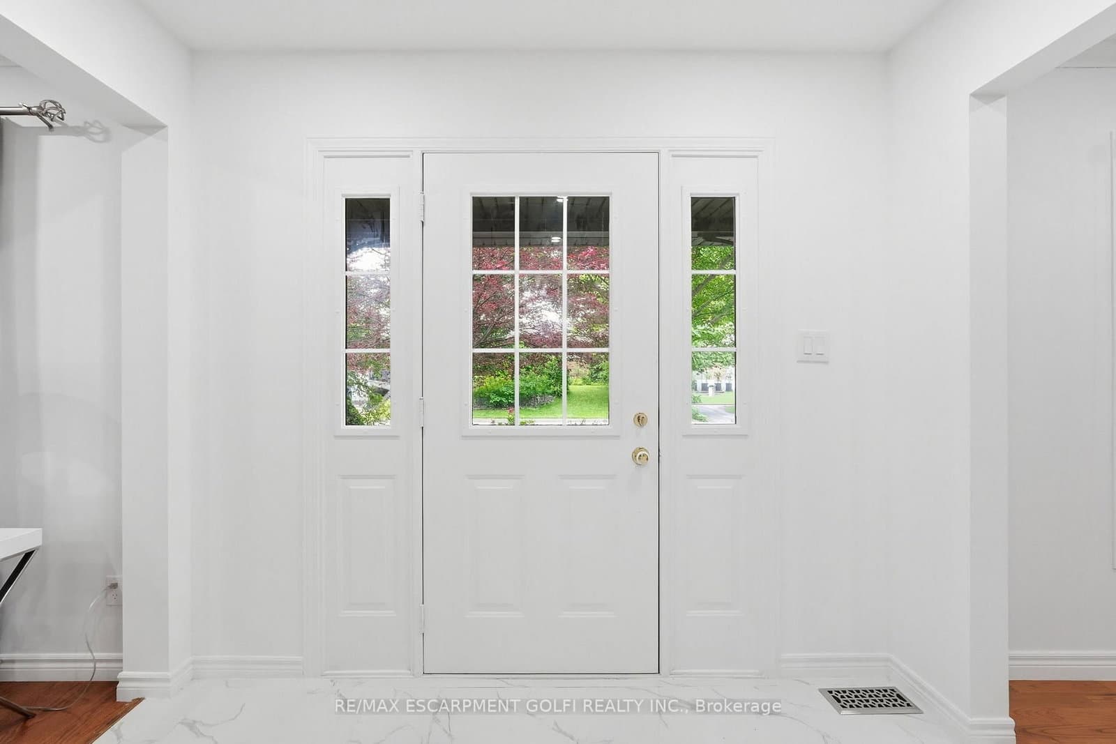 292 THORNCREST Drive thumbnail 7