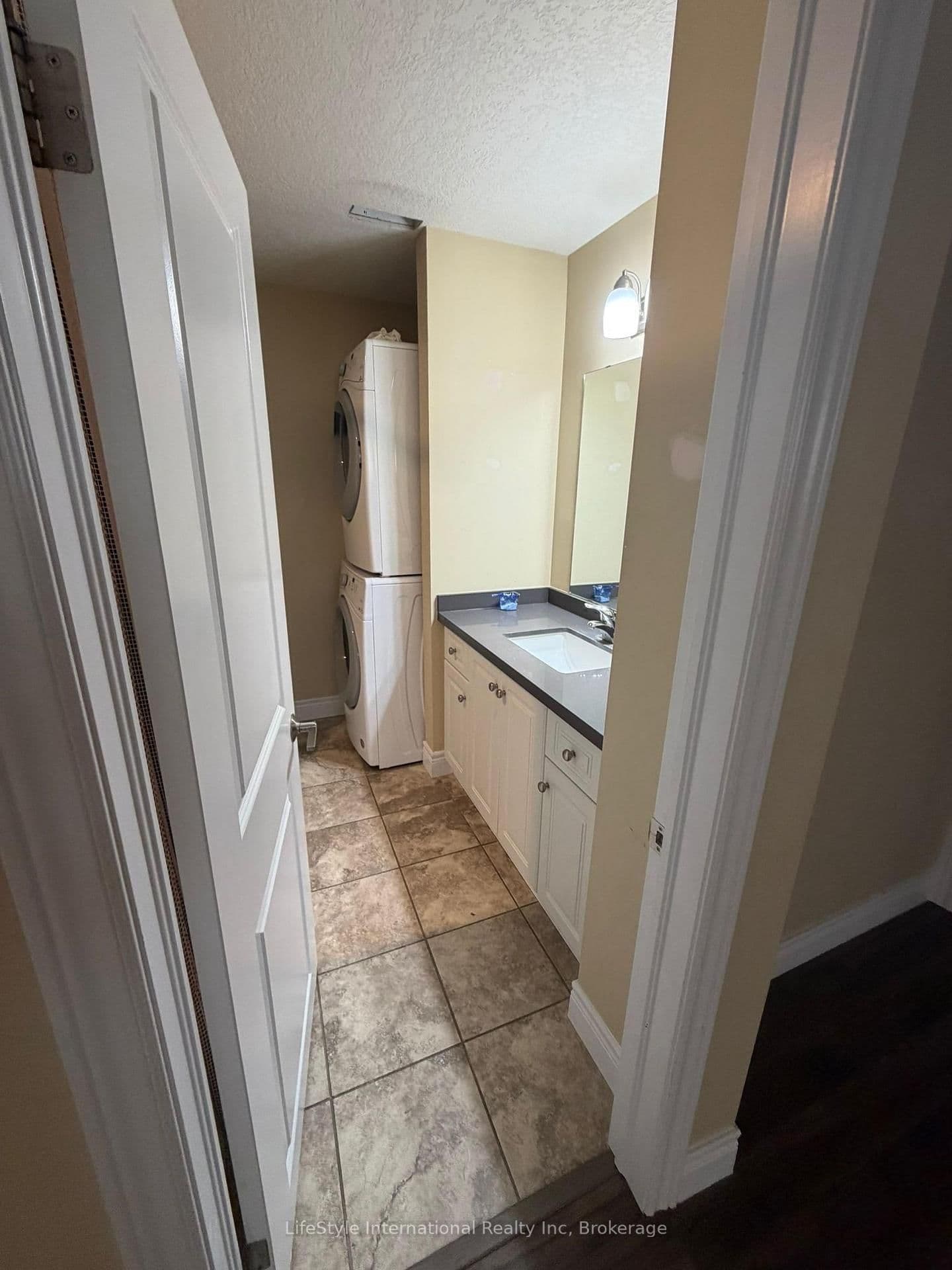 111 Dallan Drive thumbnail 4