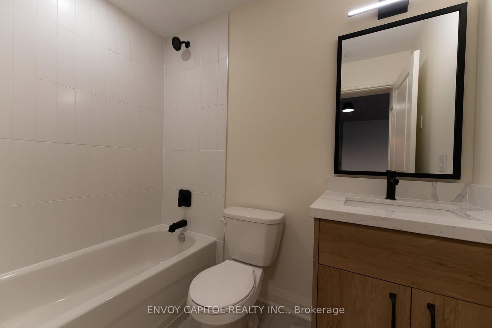 11 Robert Street, Unit 204 thumbnail 4