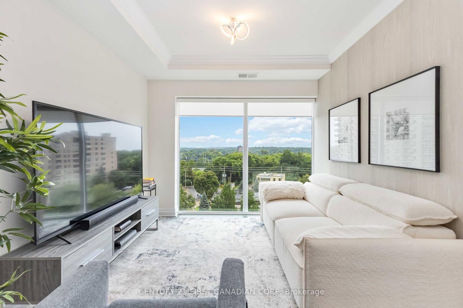 505 Talbot Street, Unit 809 thumbnail 2