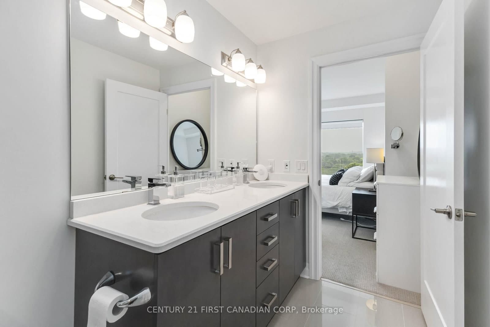 505 Talbot Street, Unit 809 thumbnail 29