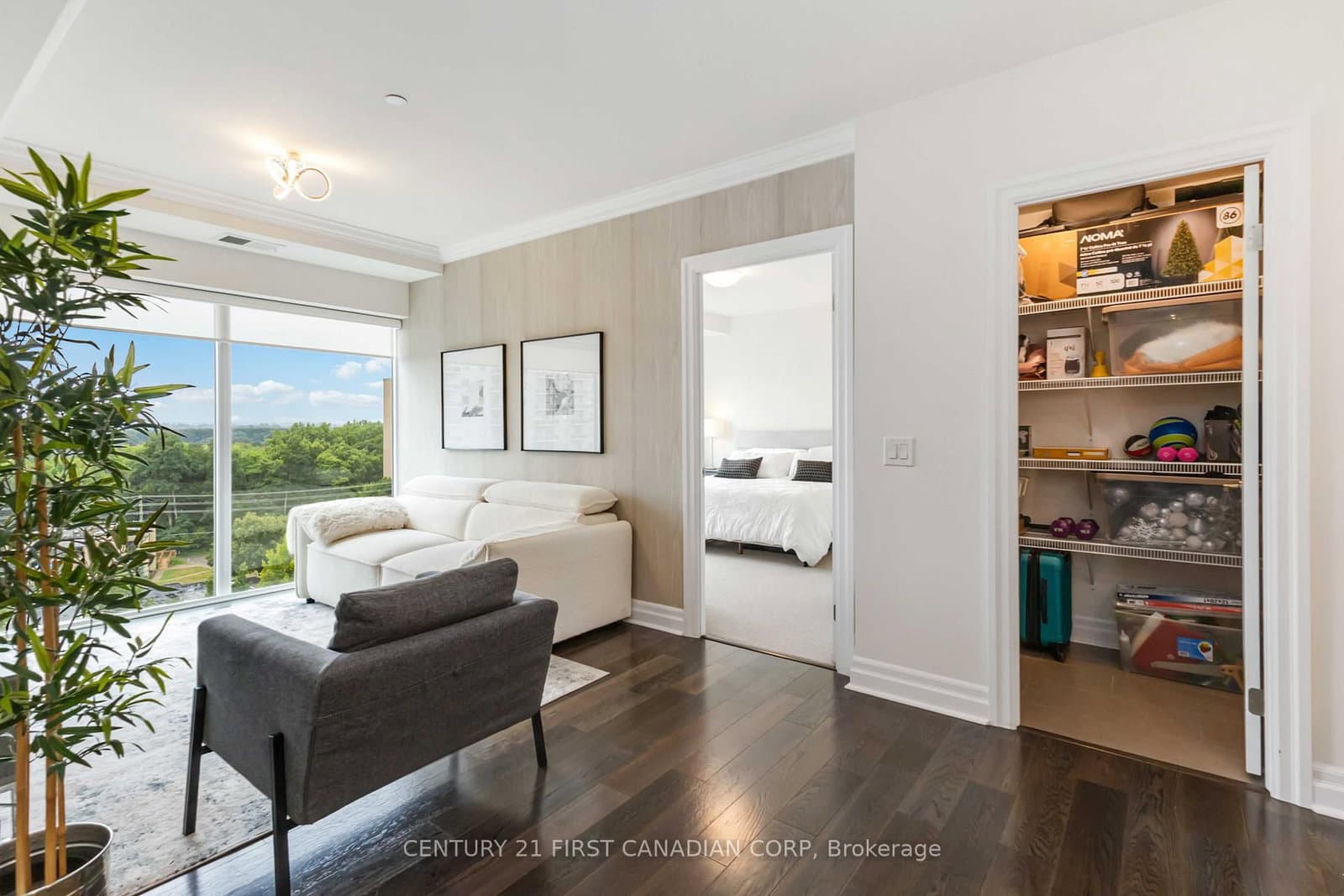 505 Talbot Street, Unit 809 thumbnail 4