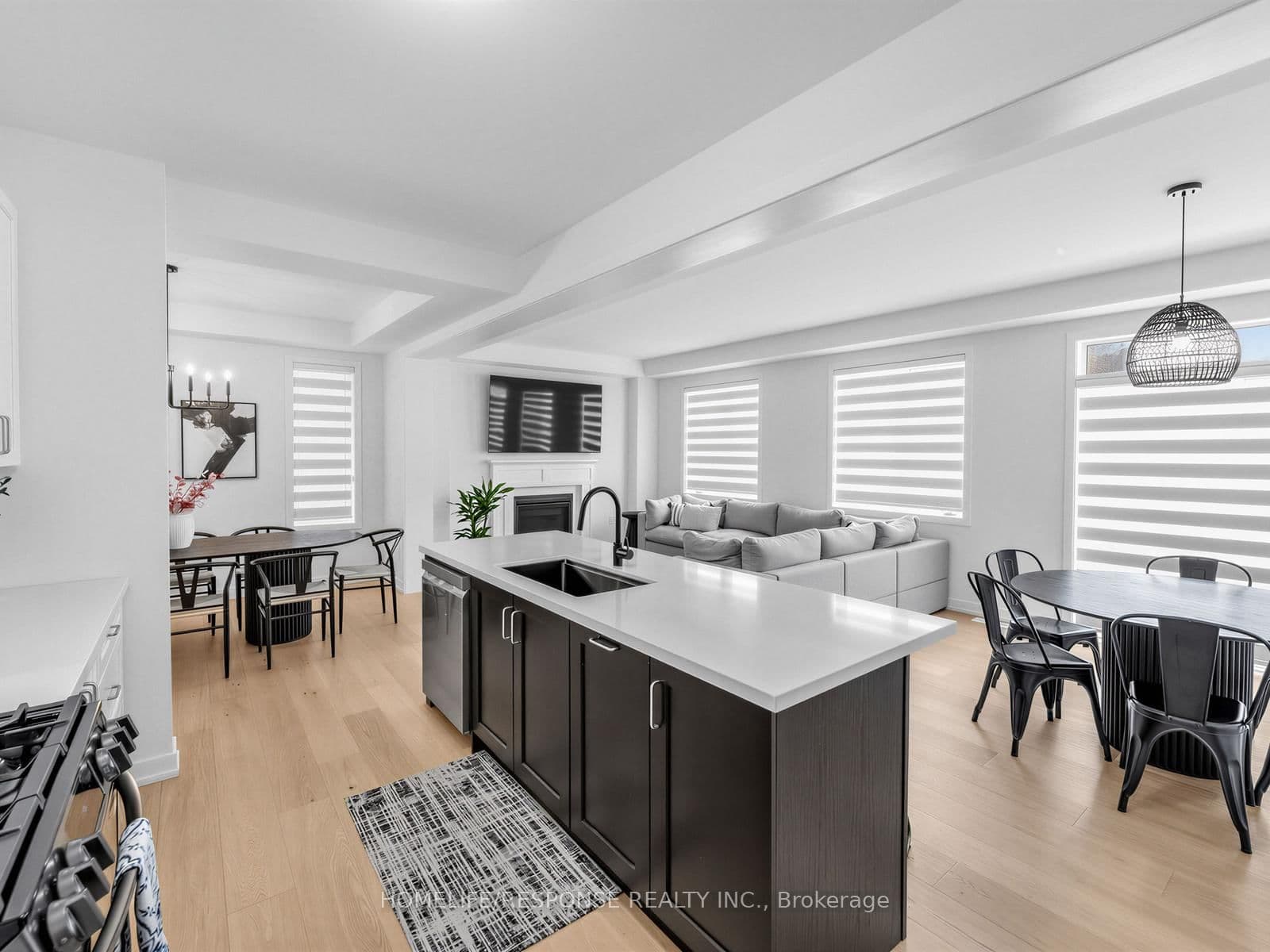 13 Stanley Leitch Drive thumbnail 11