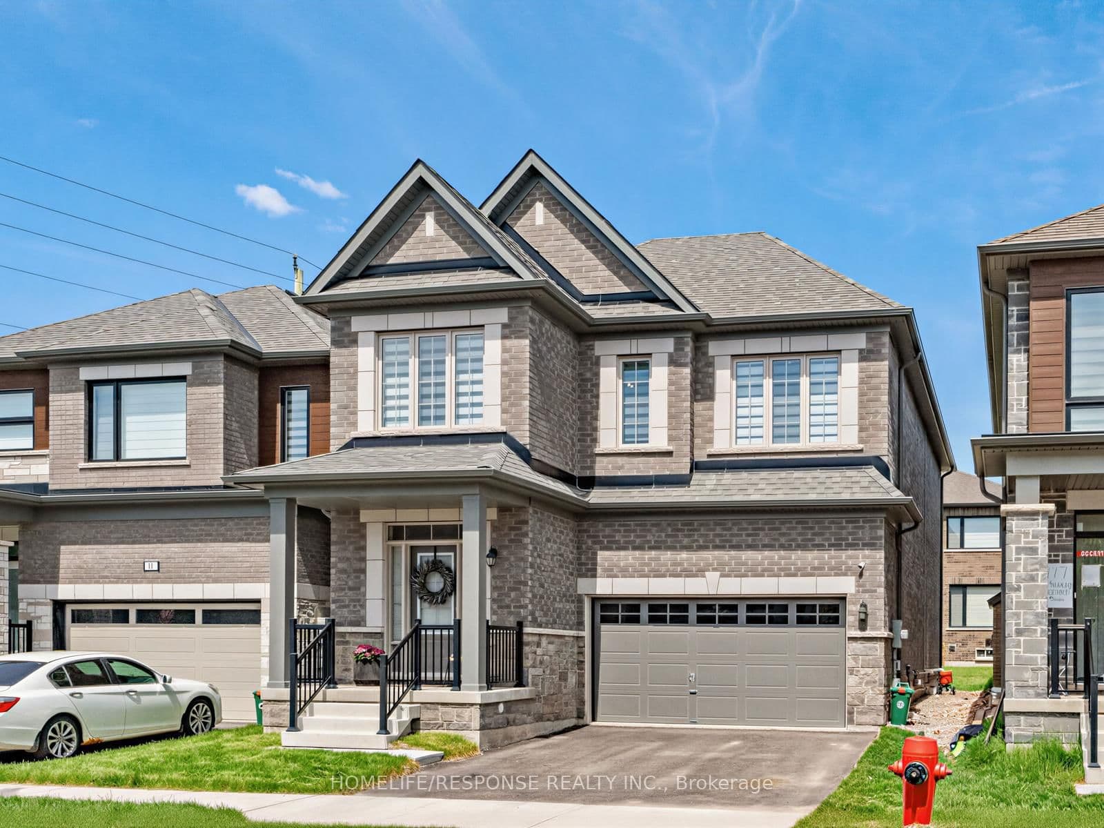 13 Stanley Leitch Drive thumbnail 2