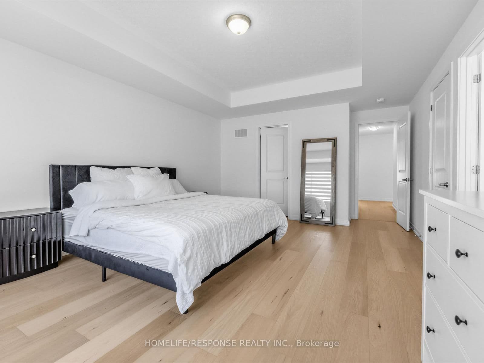 13 Stanley Leitch Drive thumbnail 22