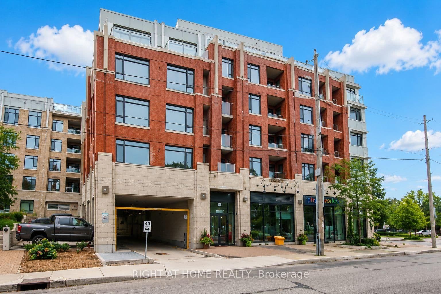 60 Springhurst Avenue, Unit Unit #312 thumbnail 2
